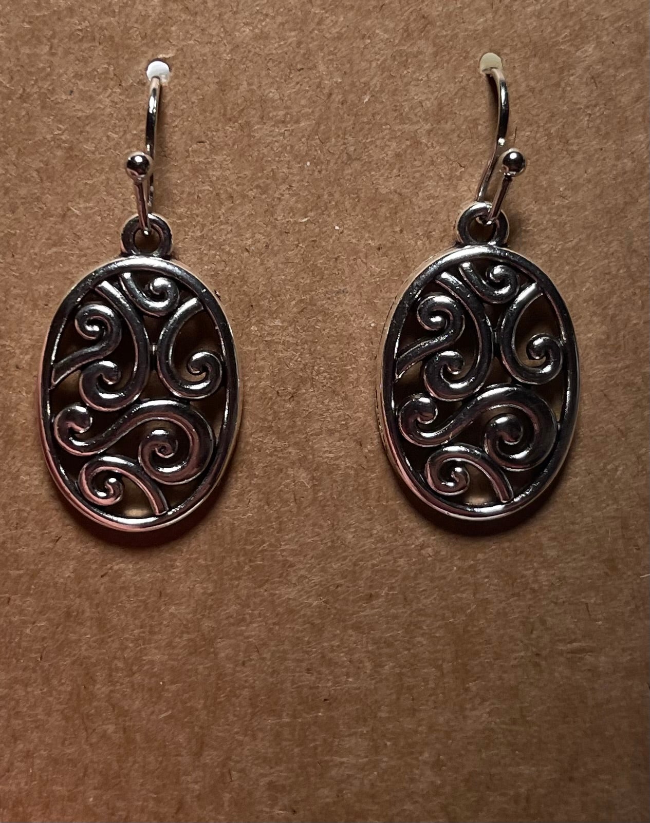 Oval scroll earrings