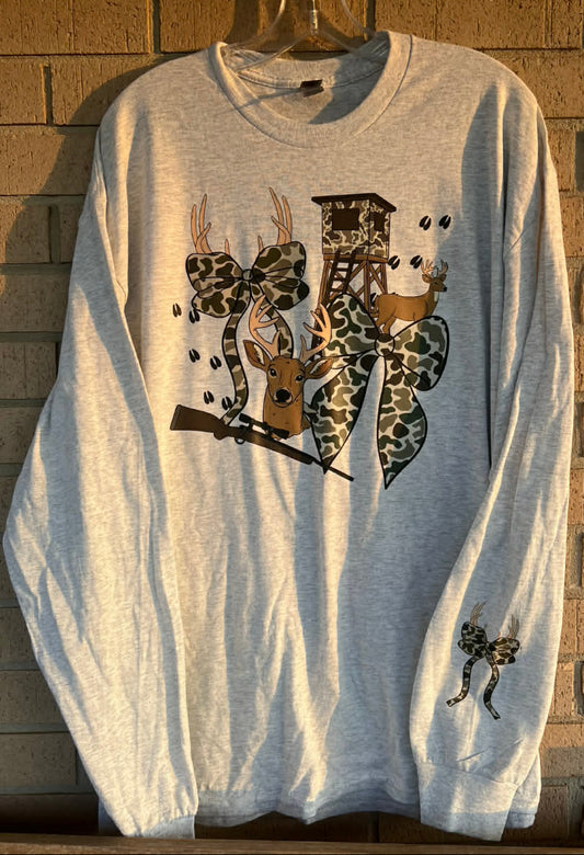 Deer, rifles, camo box stand, and camo bows with antlers tee