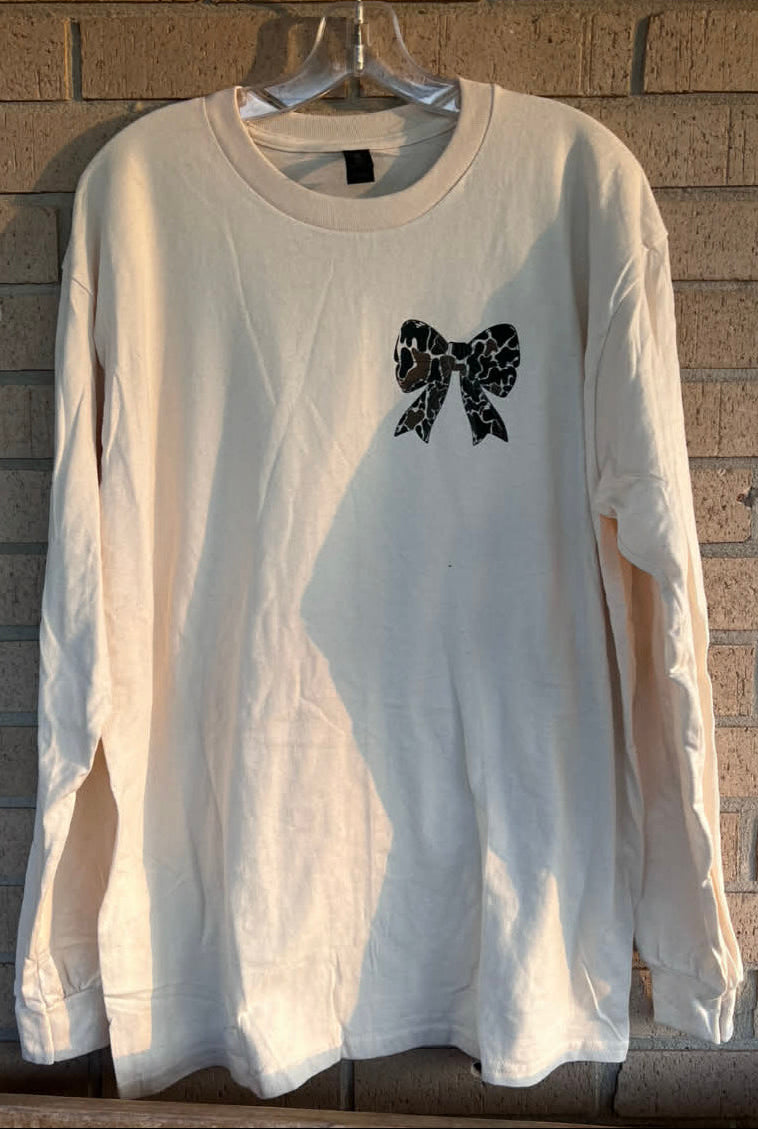 Camo bows and ducks tee