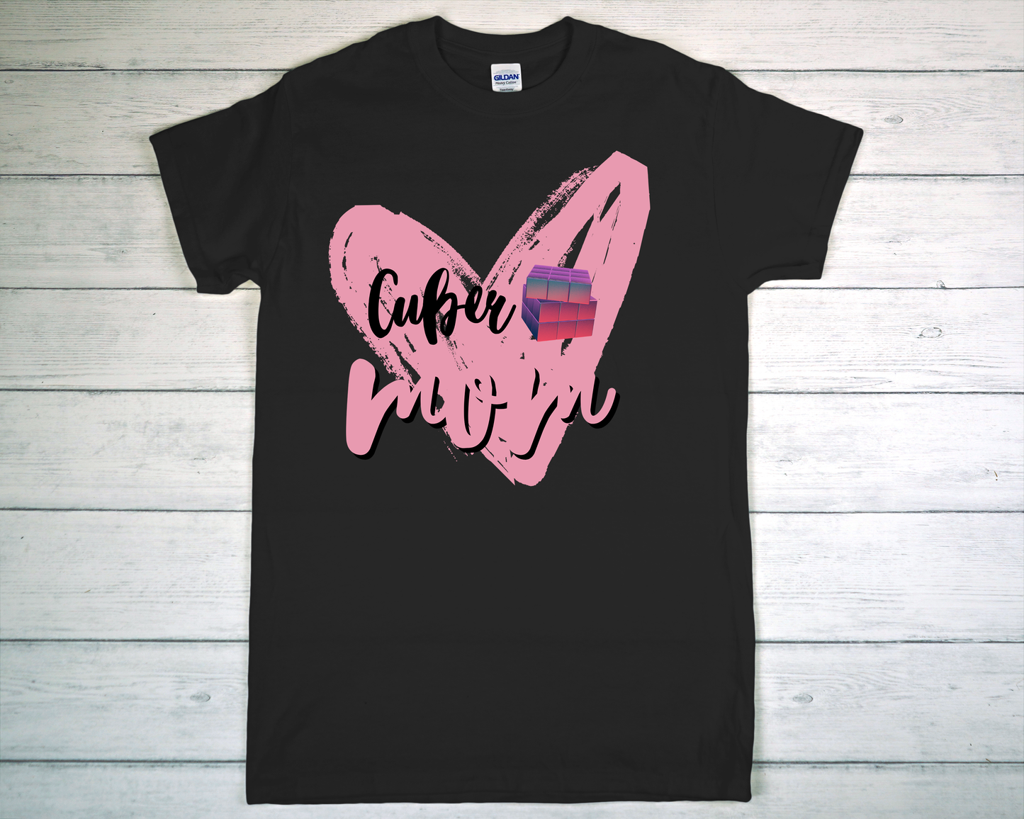 Cuber mom heart tee